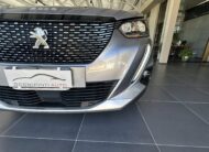 PEUGEOT 2008 CROSSOVER  BlueDHi 110CV ALLURE PACK
