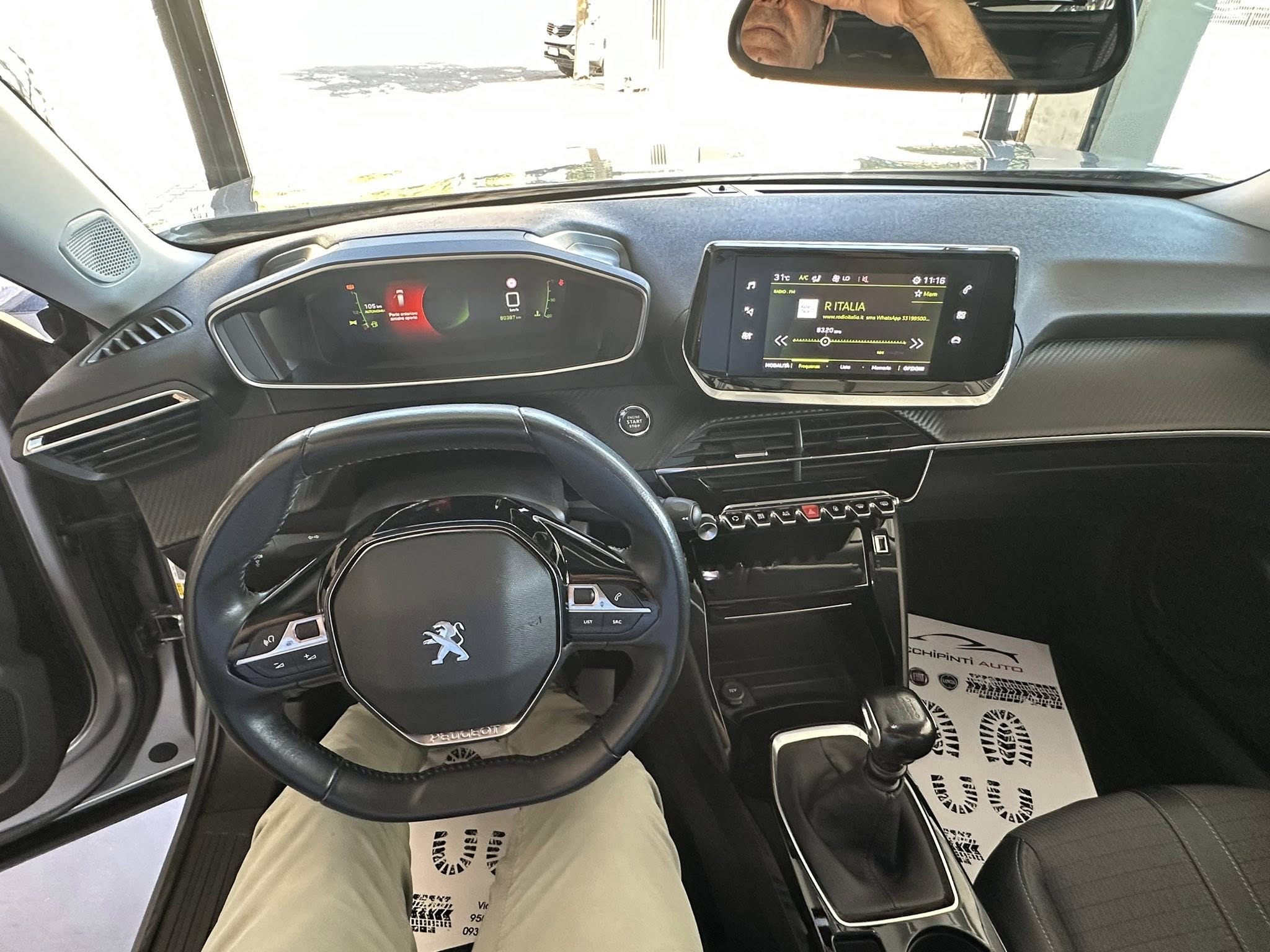 PEUGEOT 2008 CROSSOVER  BlueDHi 110CV ALLURE PACK