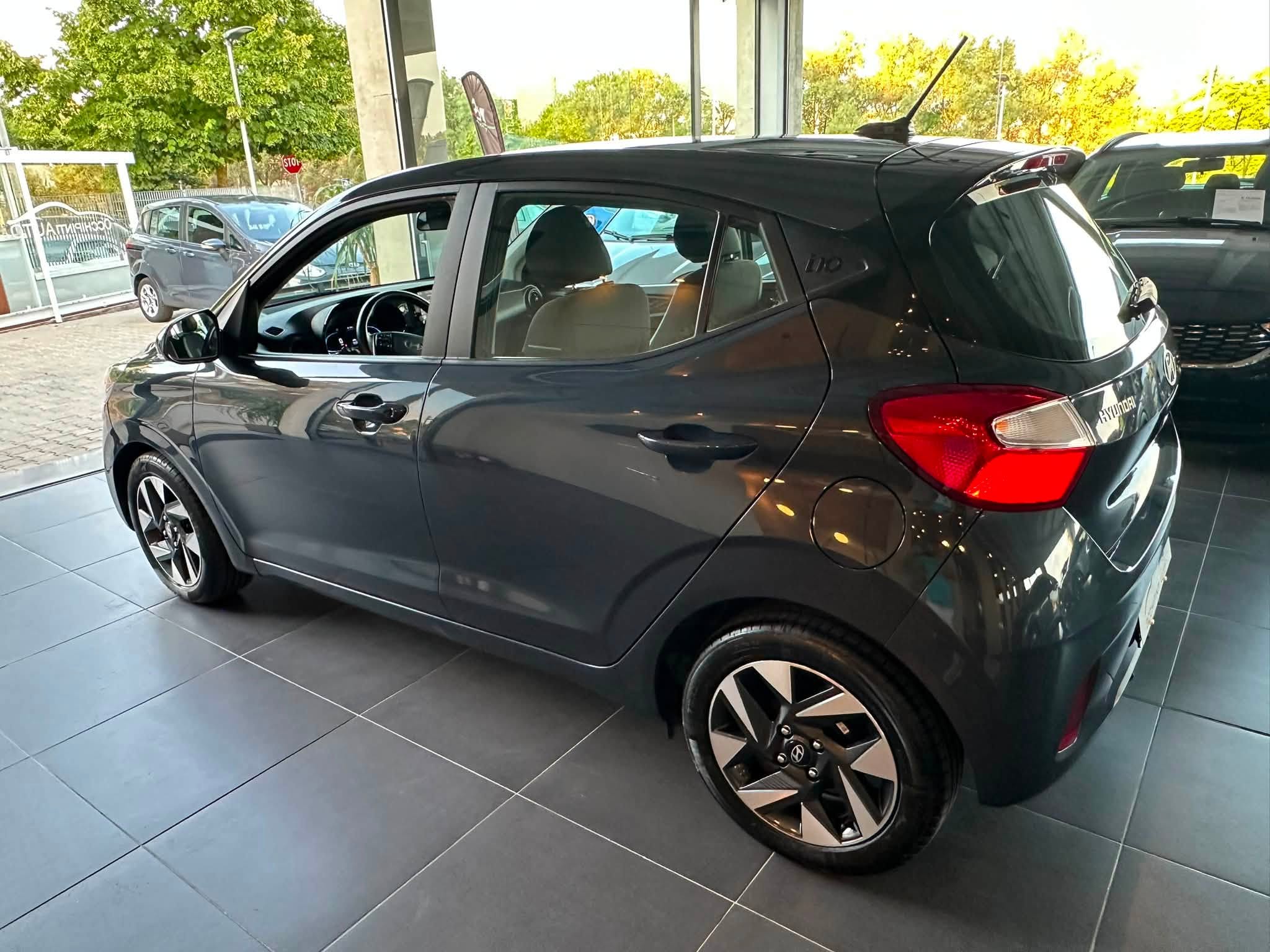 HYUNDAI   i 10