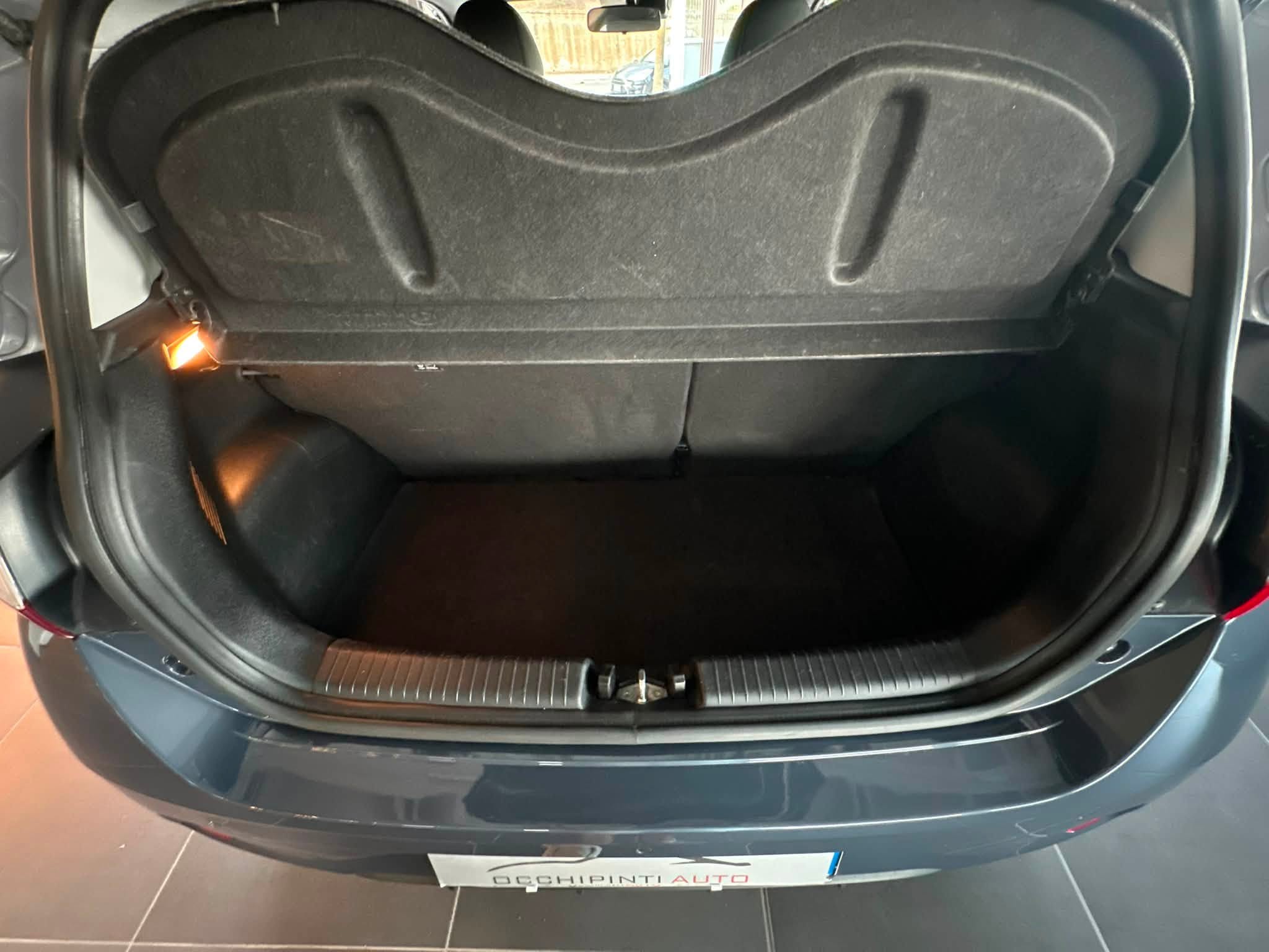 HYUNDAI   i 10