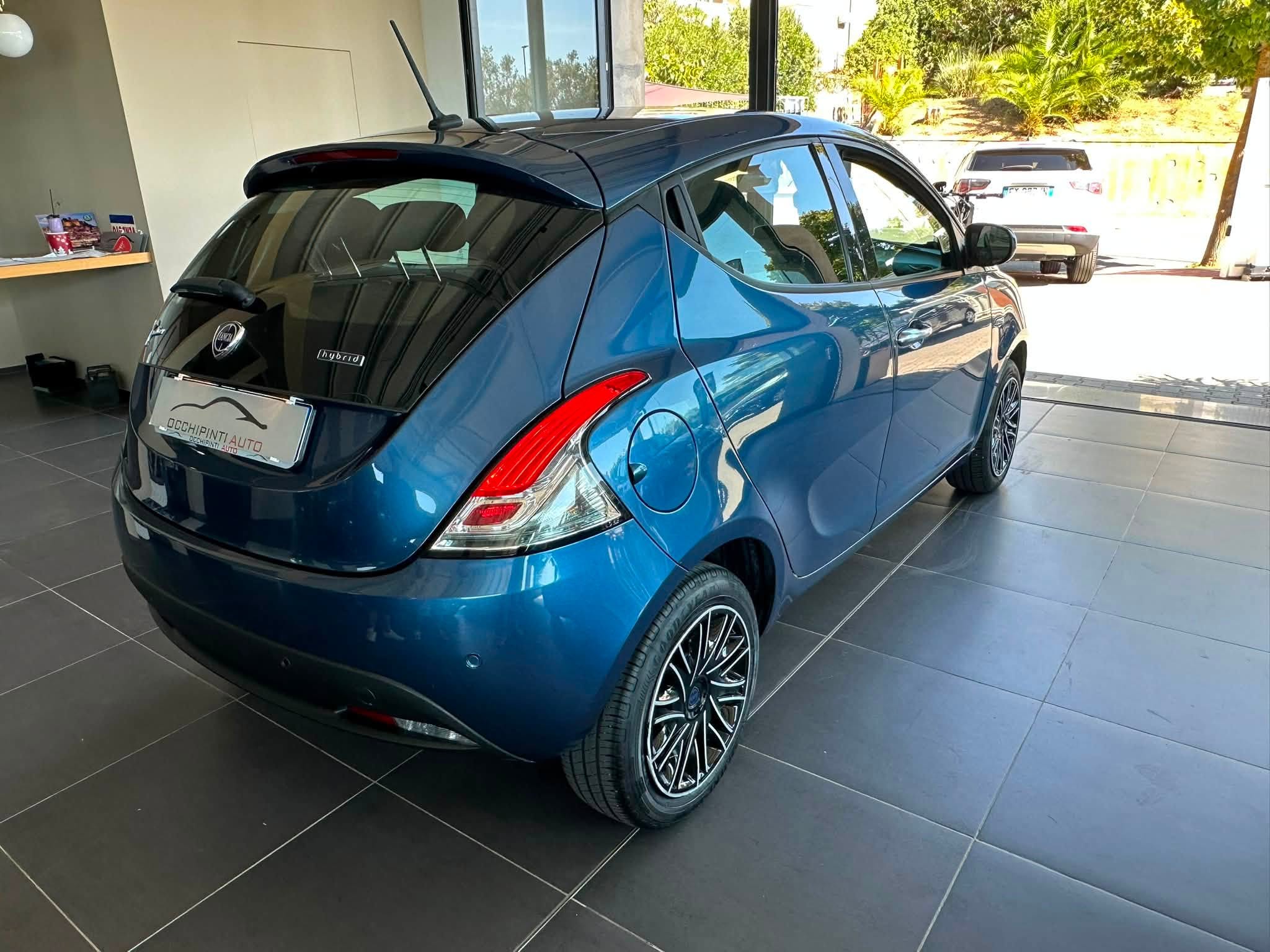 LANCIA YPSILON GOLD 1.0 firefly Hybrid S&S 70 cv