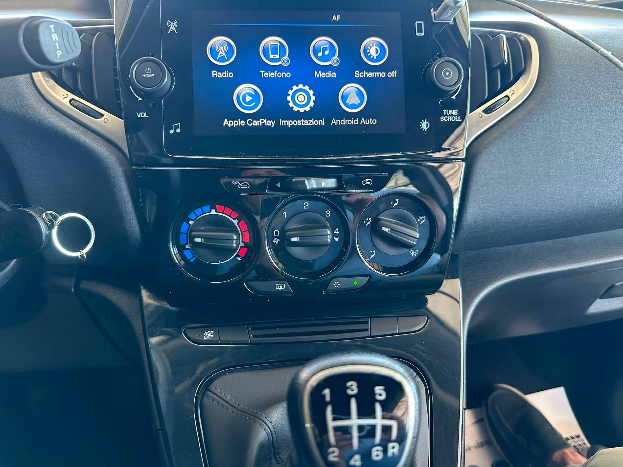 LANCIA YPSILON GOLD 1.0 firefly Hybrid S&S 70 cv