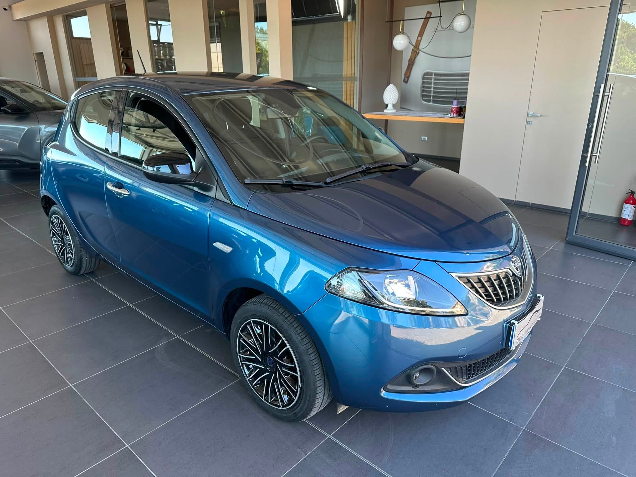 LANCIA YPSILON GOLD 1.0 firefly Hybrid S&S 70 cv