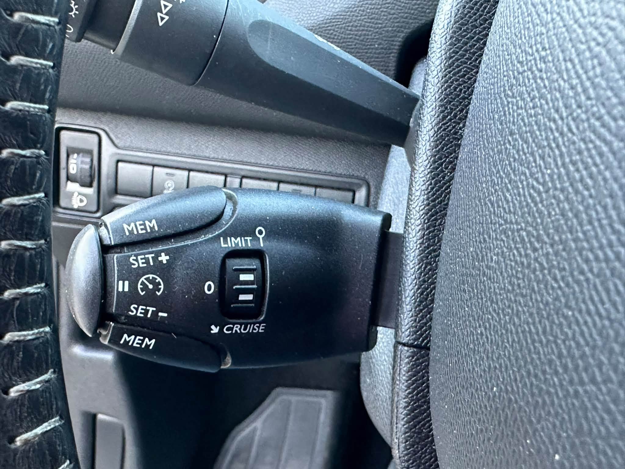 PEUGEOT 308 BlueHDi