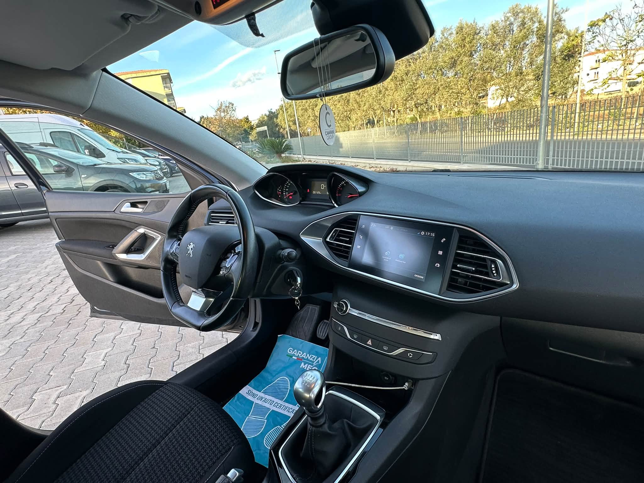 PEUGEOT 308 BlueHDi