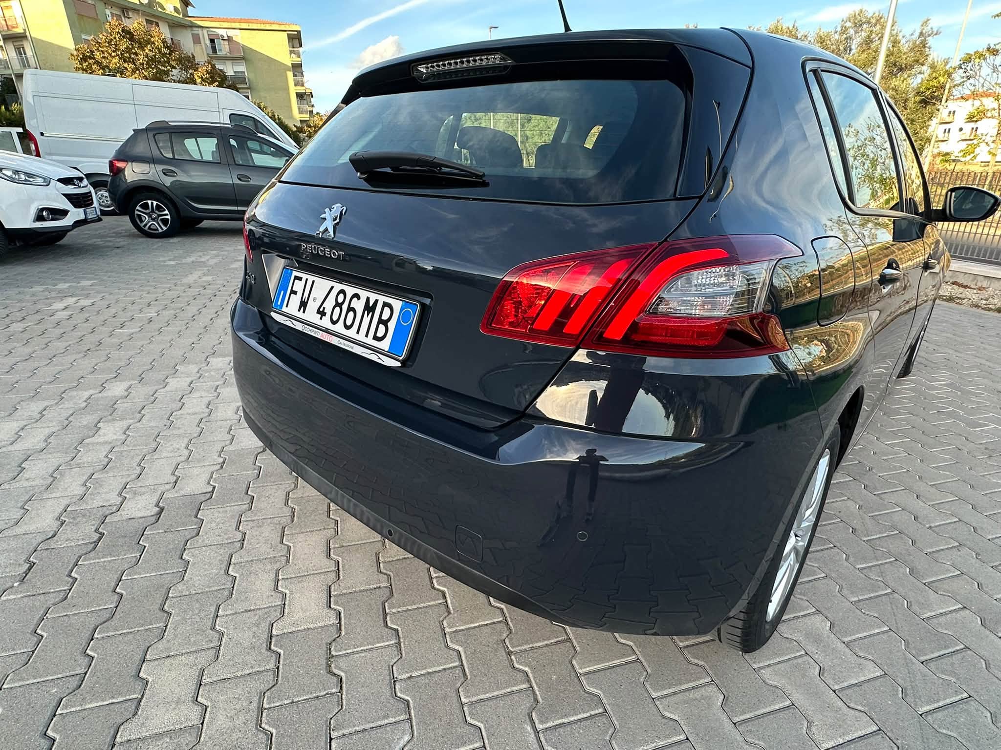 PEUGEOT 308 BlueHDi